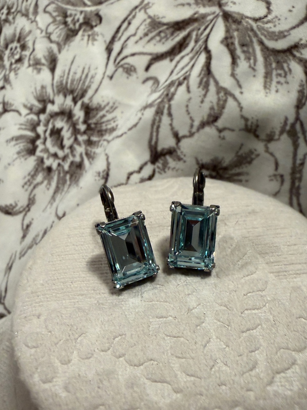 Sabika Aqua Blue Crystal Rectangle Drop Earrings Leverback Retired